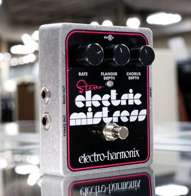 Stereo Electric Mistress | Flanger / Chorus - Electro-Harmonix